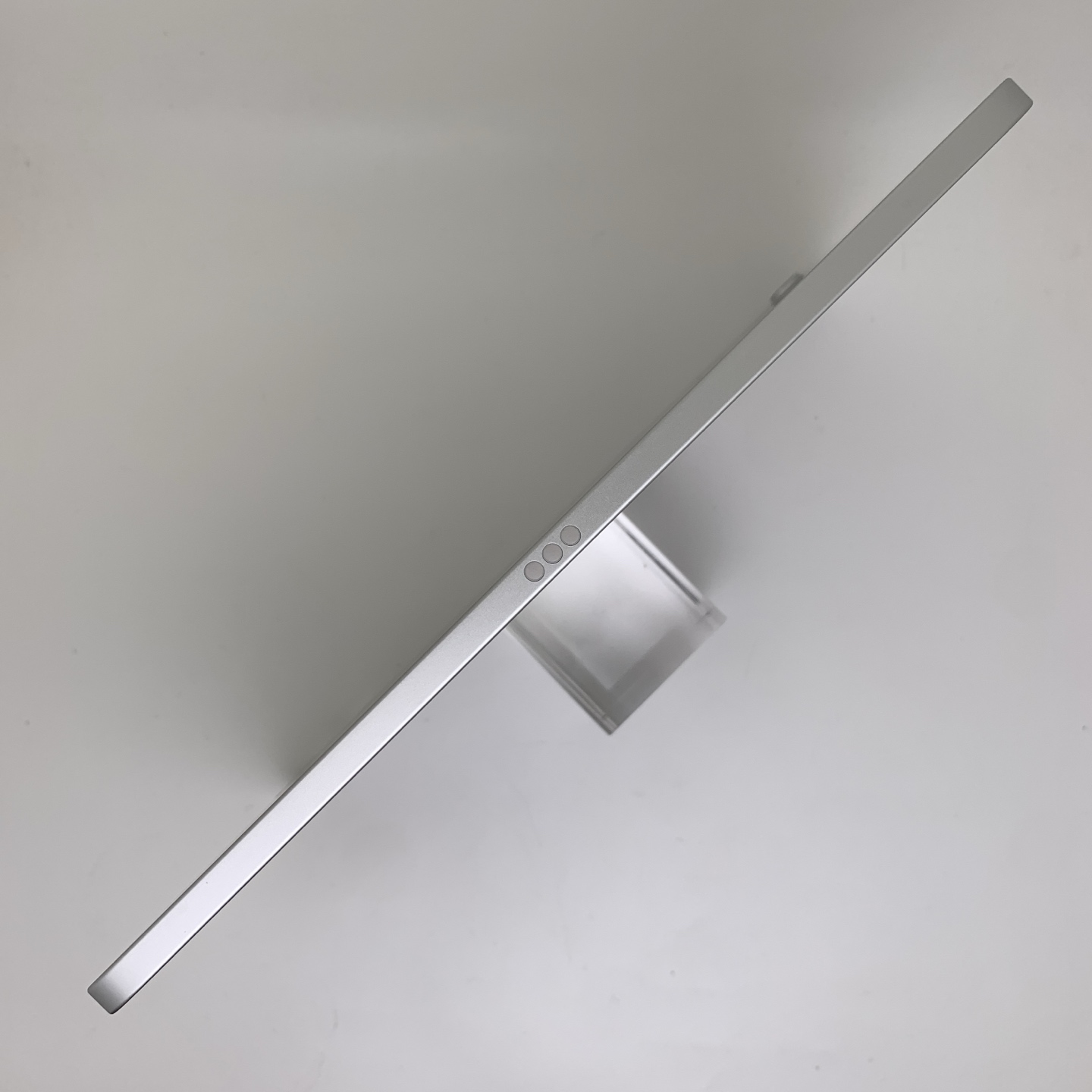 iPad 10 10.9-inch (2022) Silver, view 4