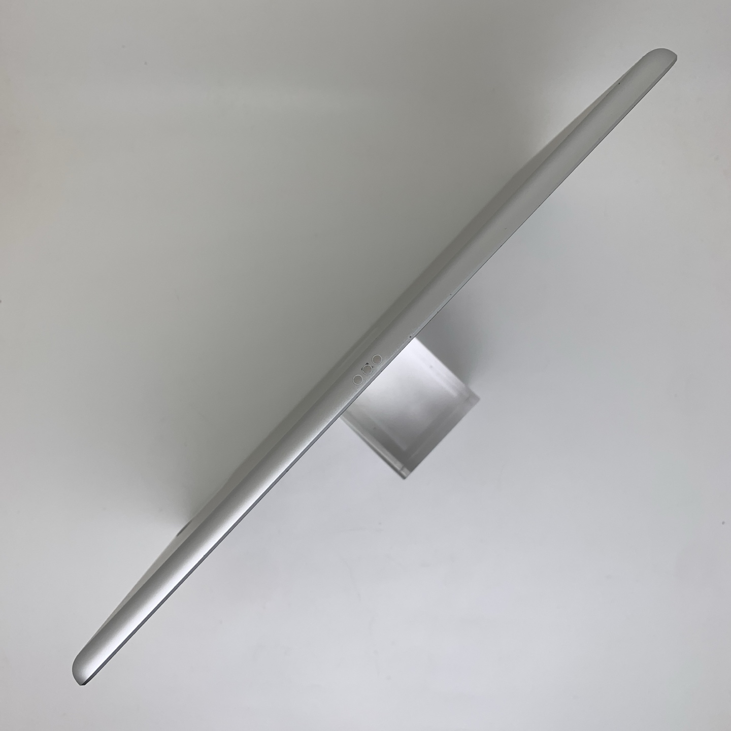 iPad 9 10.2-inch (2021) Silver, view 3
