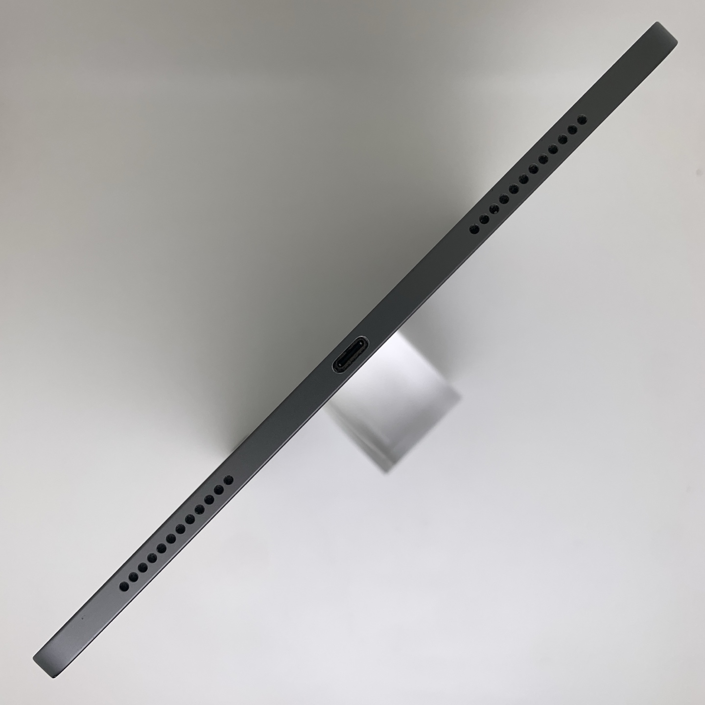 iPad Air 5 11-inch (2022) 深空灰色 实拍图 6