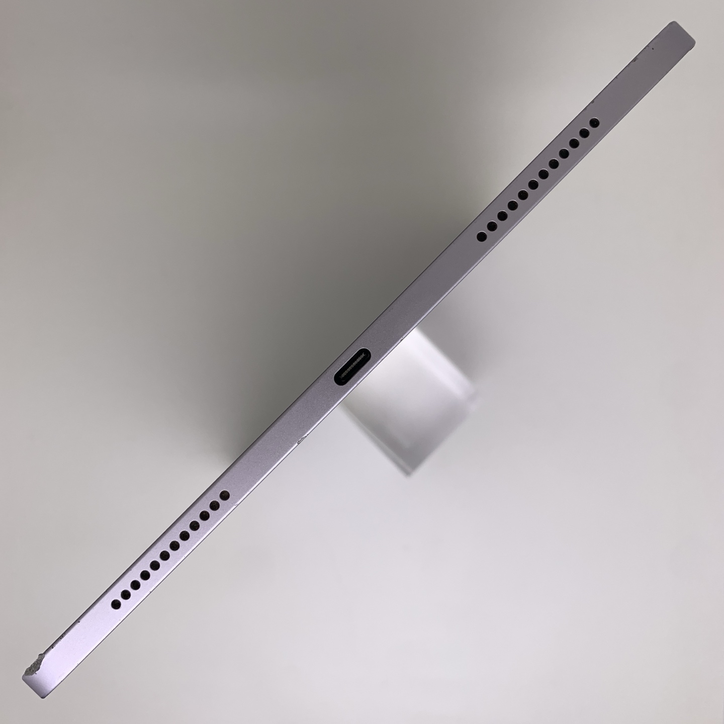 iPad Air 6 Purple, view 6