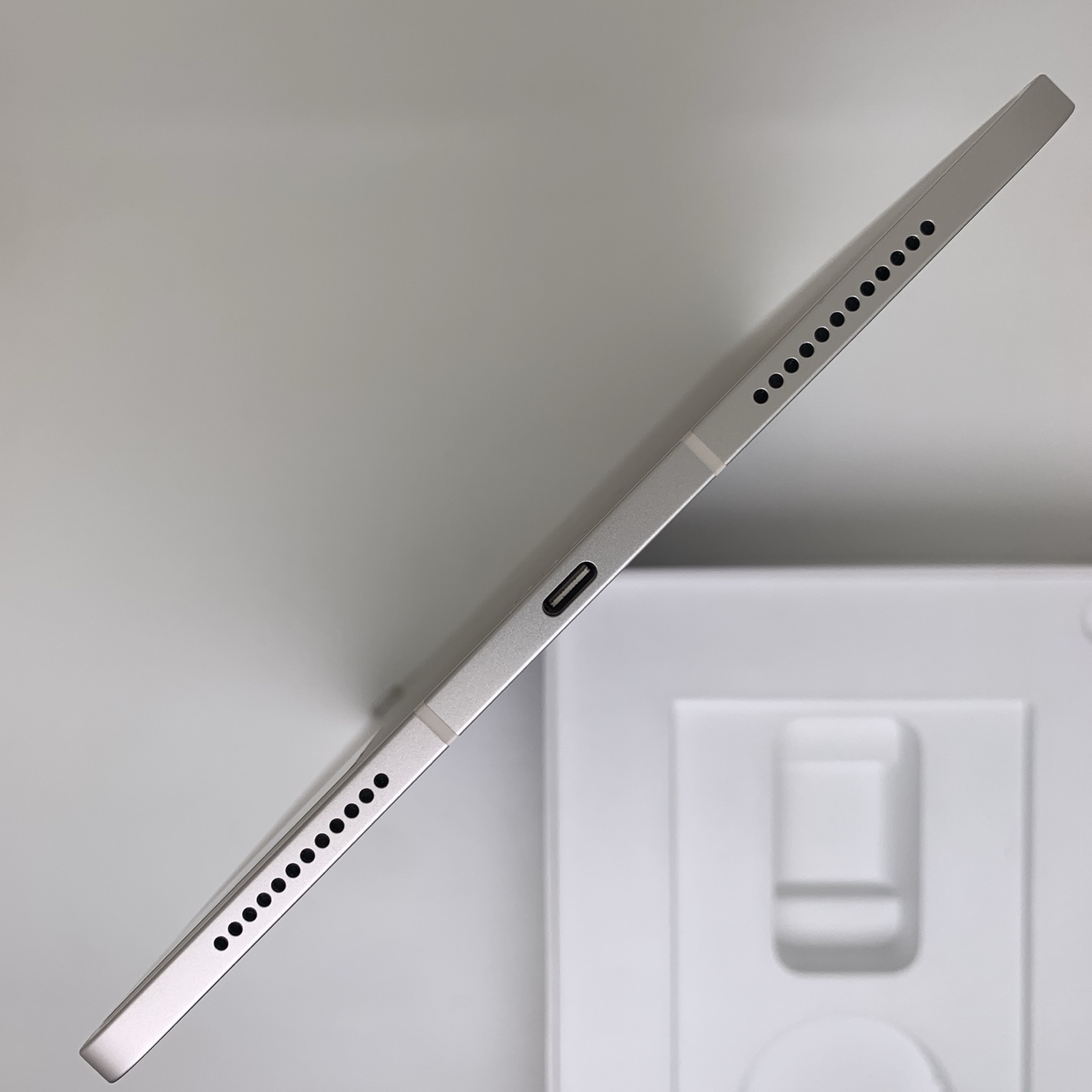 iPad Air 7 11-inch (2025) 星光色 实拍图 6