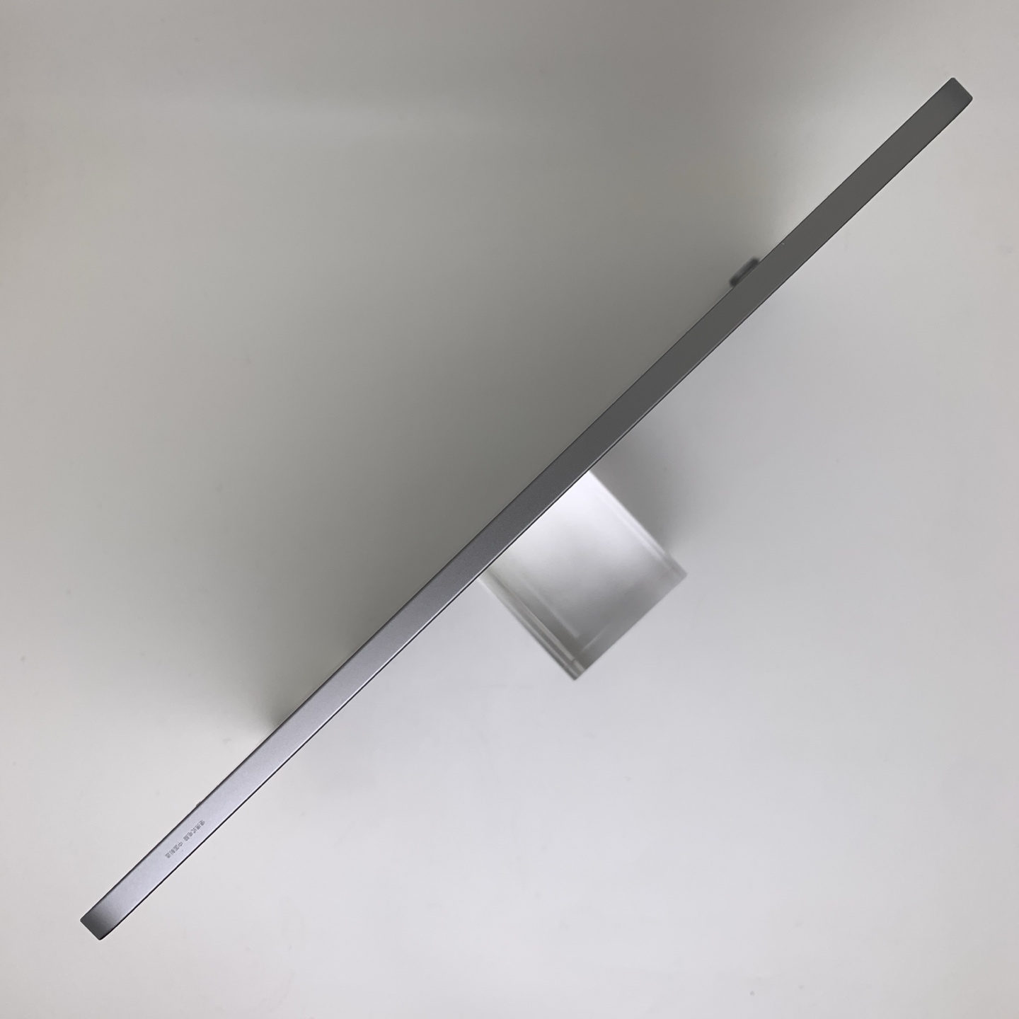 iPad Air 7 11-inch (2025) Space Gray, view 3