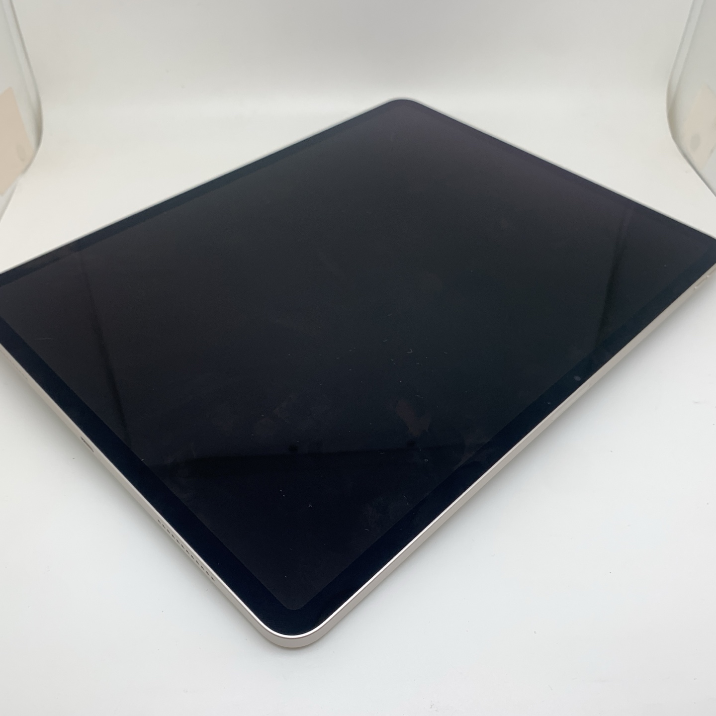 iPad Air 8 13-inch (2026) Silver, view 5