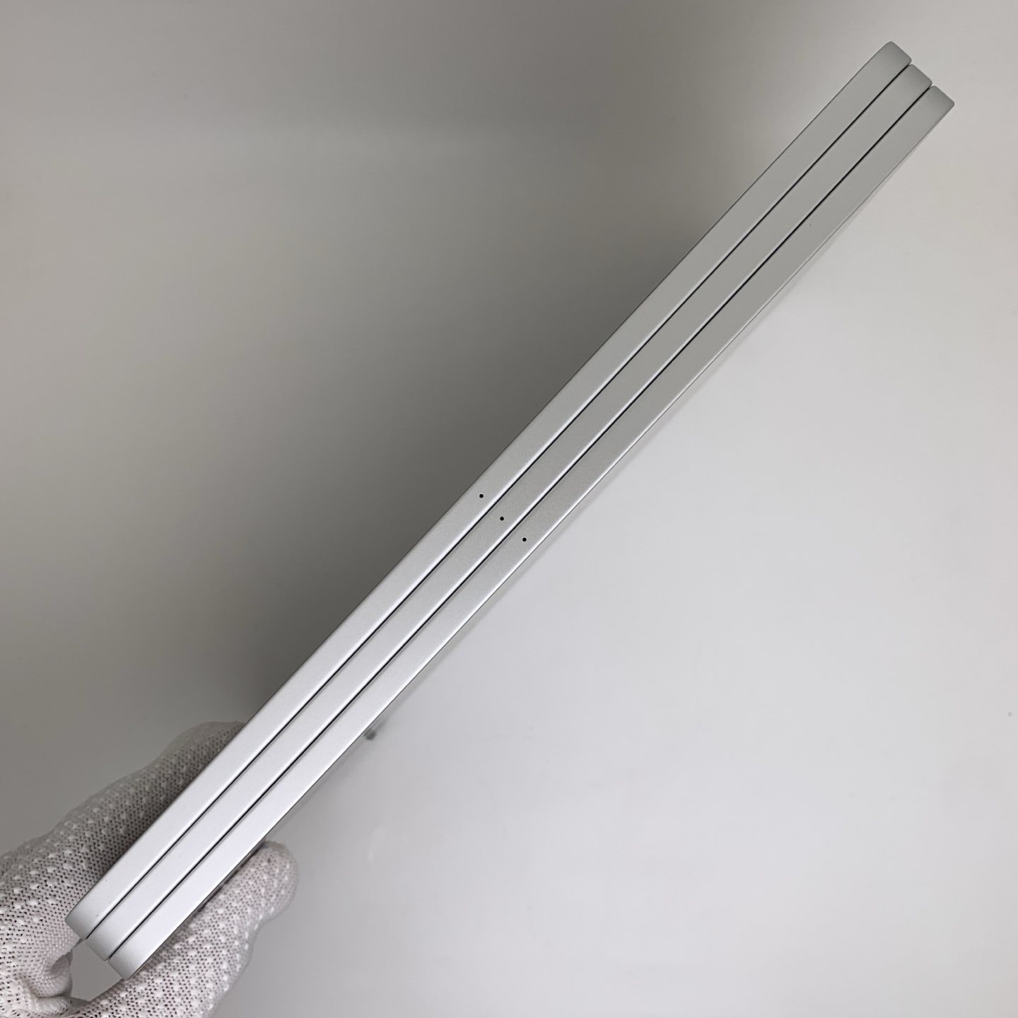 iPad Pro 11-inch (2020) Silver, view 4