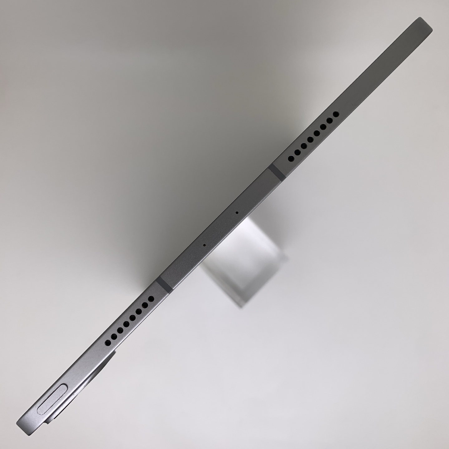 iPad Pro 11-inch (2022) 深空灰色 实拍图 5