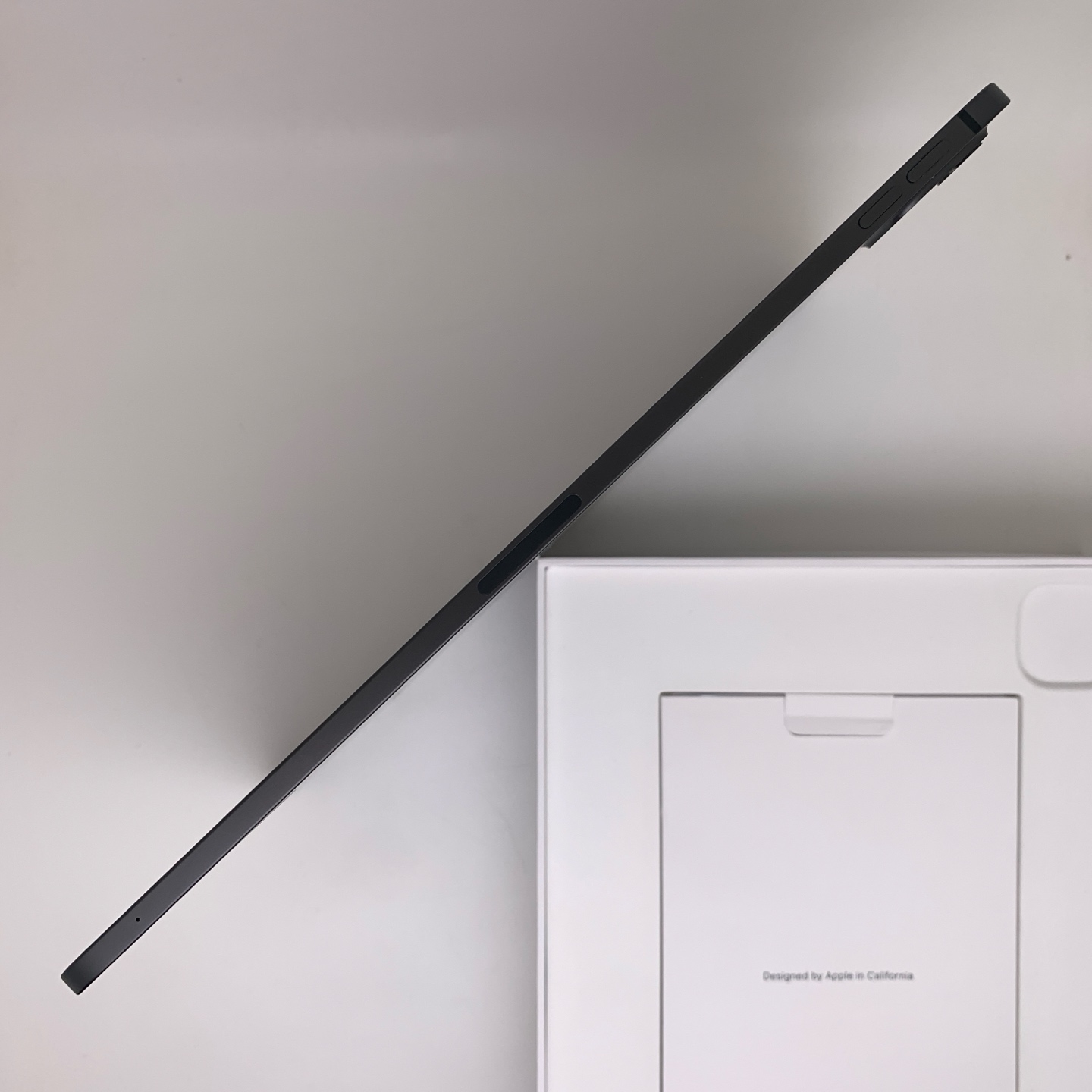 iPad Pro 11-inch (2025) Space Black, view 3