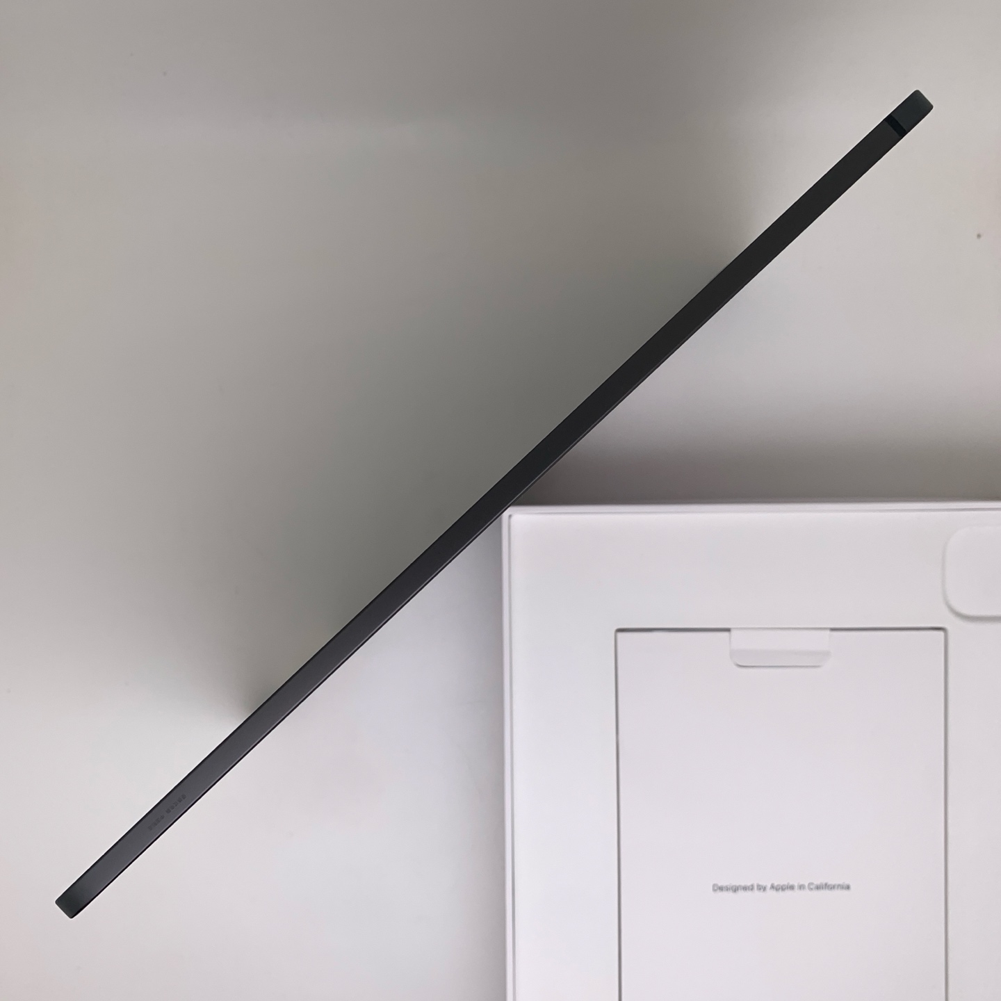 iPad Pro 11-inch (2025) Space Black, view 4