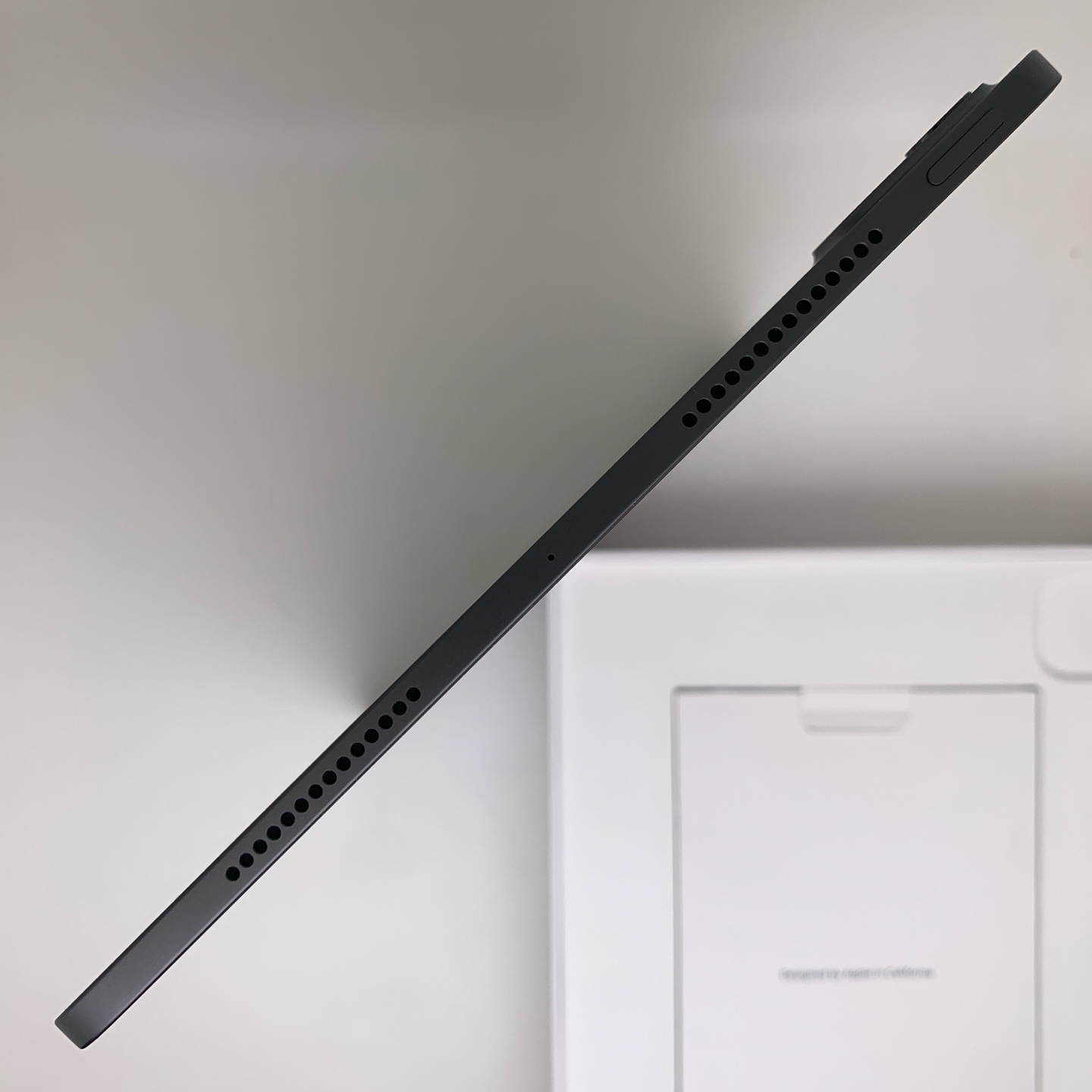 iPad Pro 11-inch (2025) Space Black, view 5