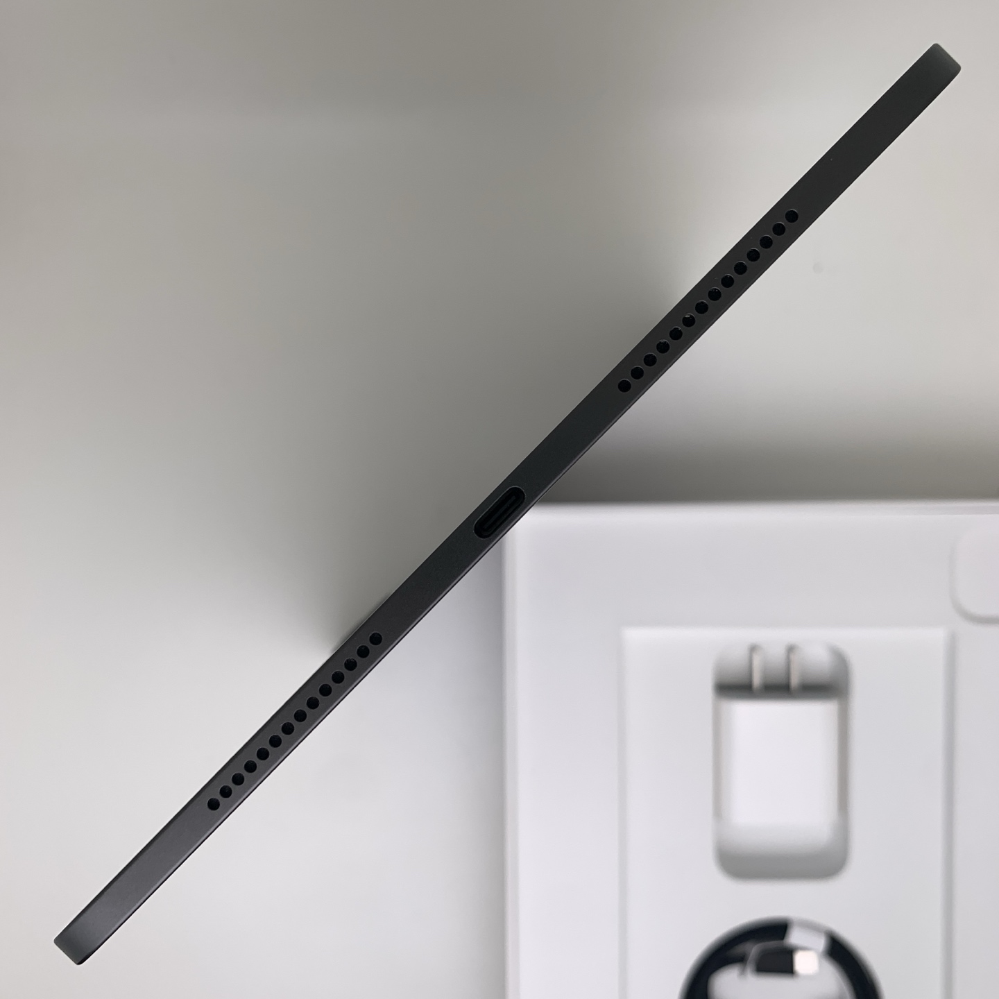 iPad Pro 11-inch (2025) Space Black, view 6