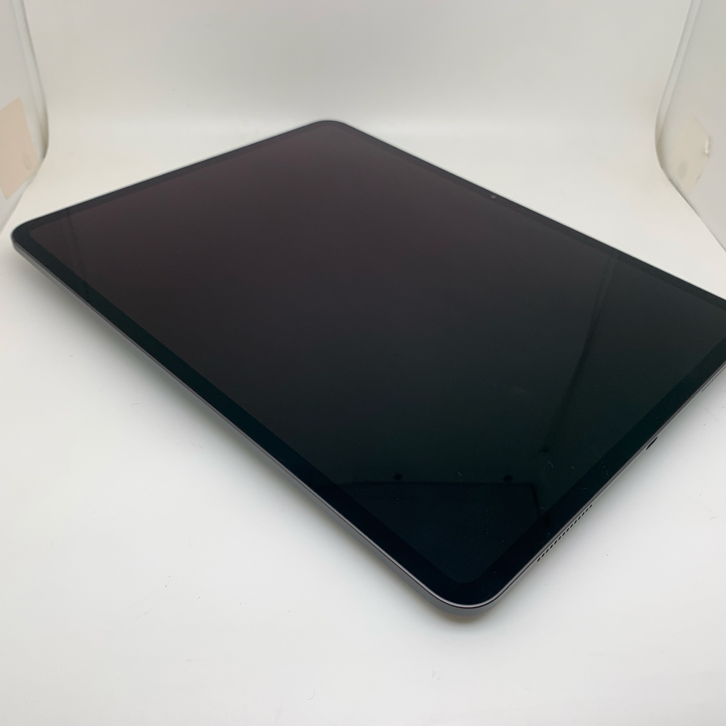 iPad Pro 13-inch (2025) Space Gray, view 6