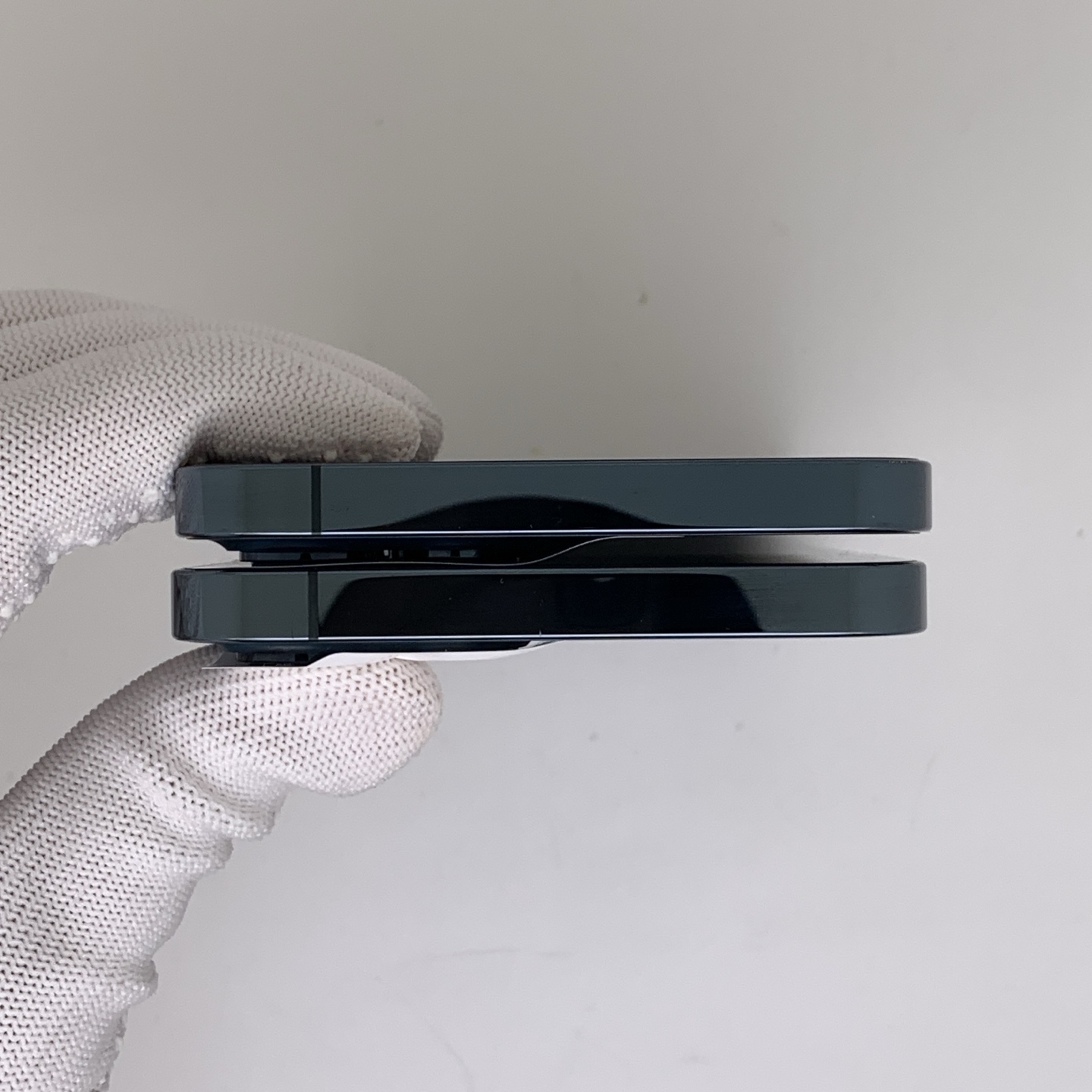 iPhone 12 Pro Max Pacific Blue, view 5