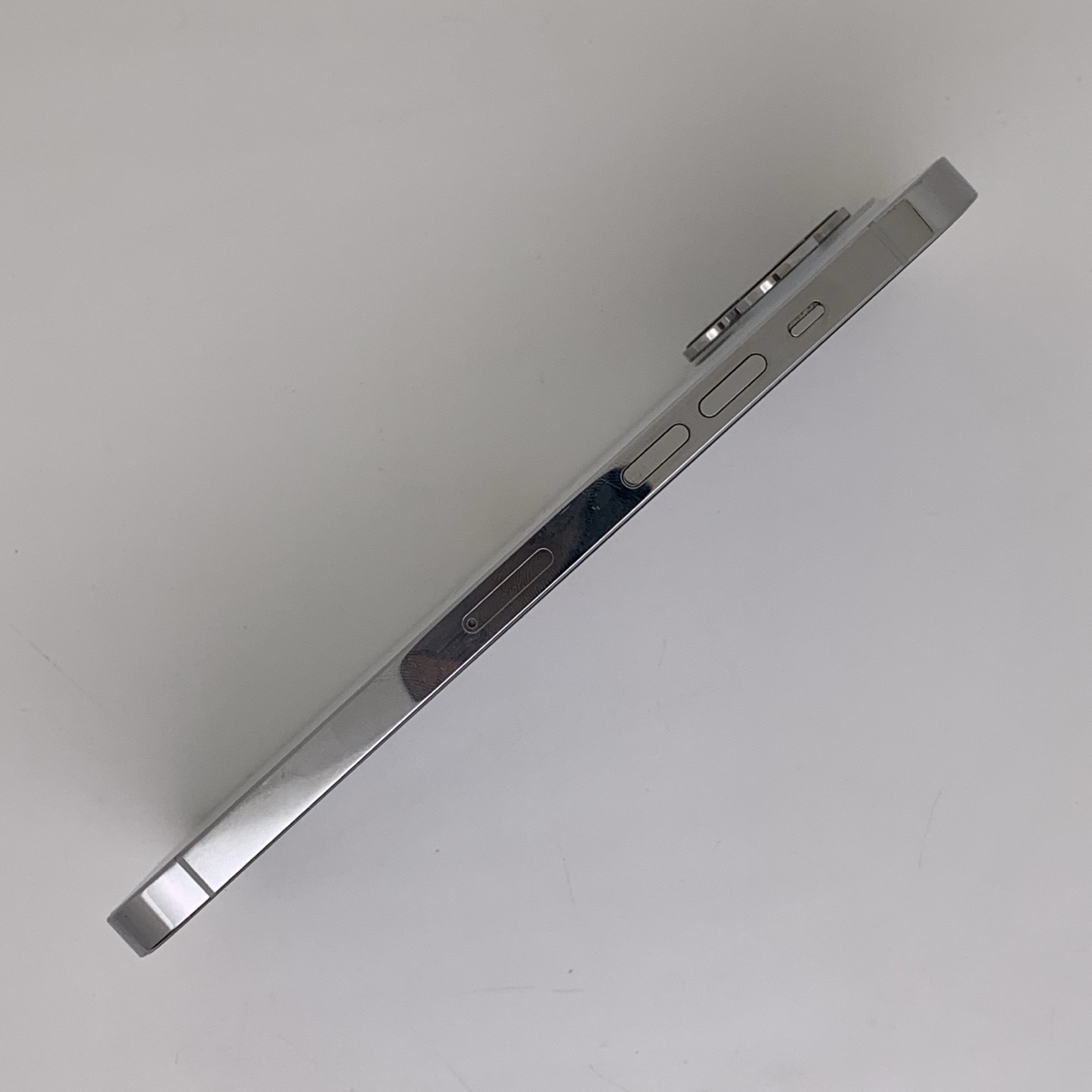 iPhone 14 Pro Max Silver, view 3