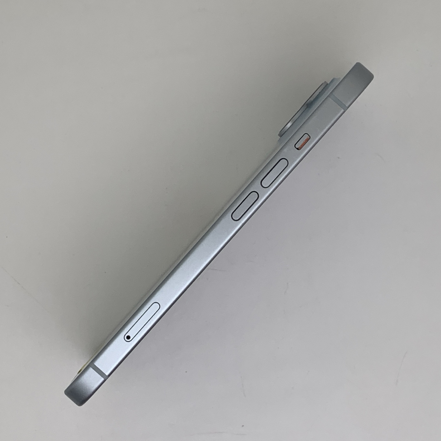 iPhone 15 Blue, view 3