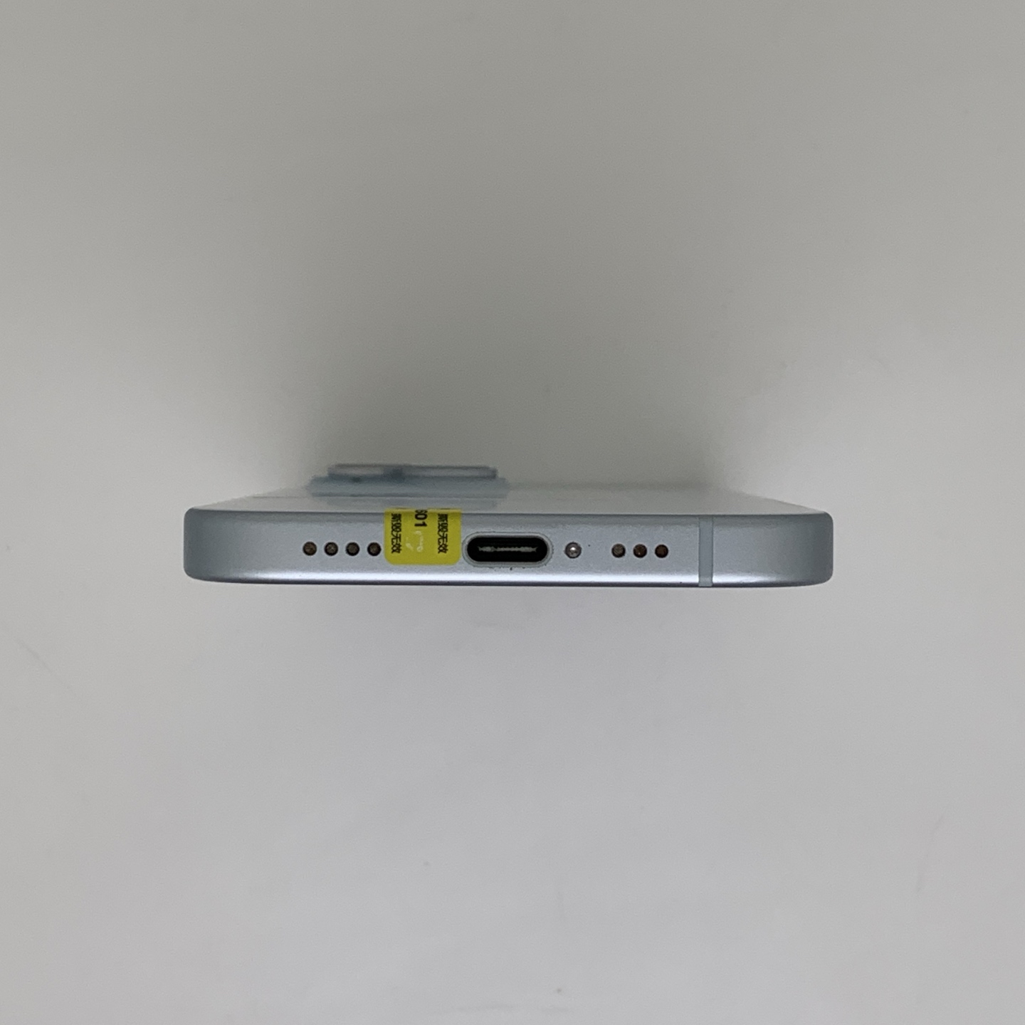 iPhone 15 Blue, view 6
