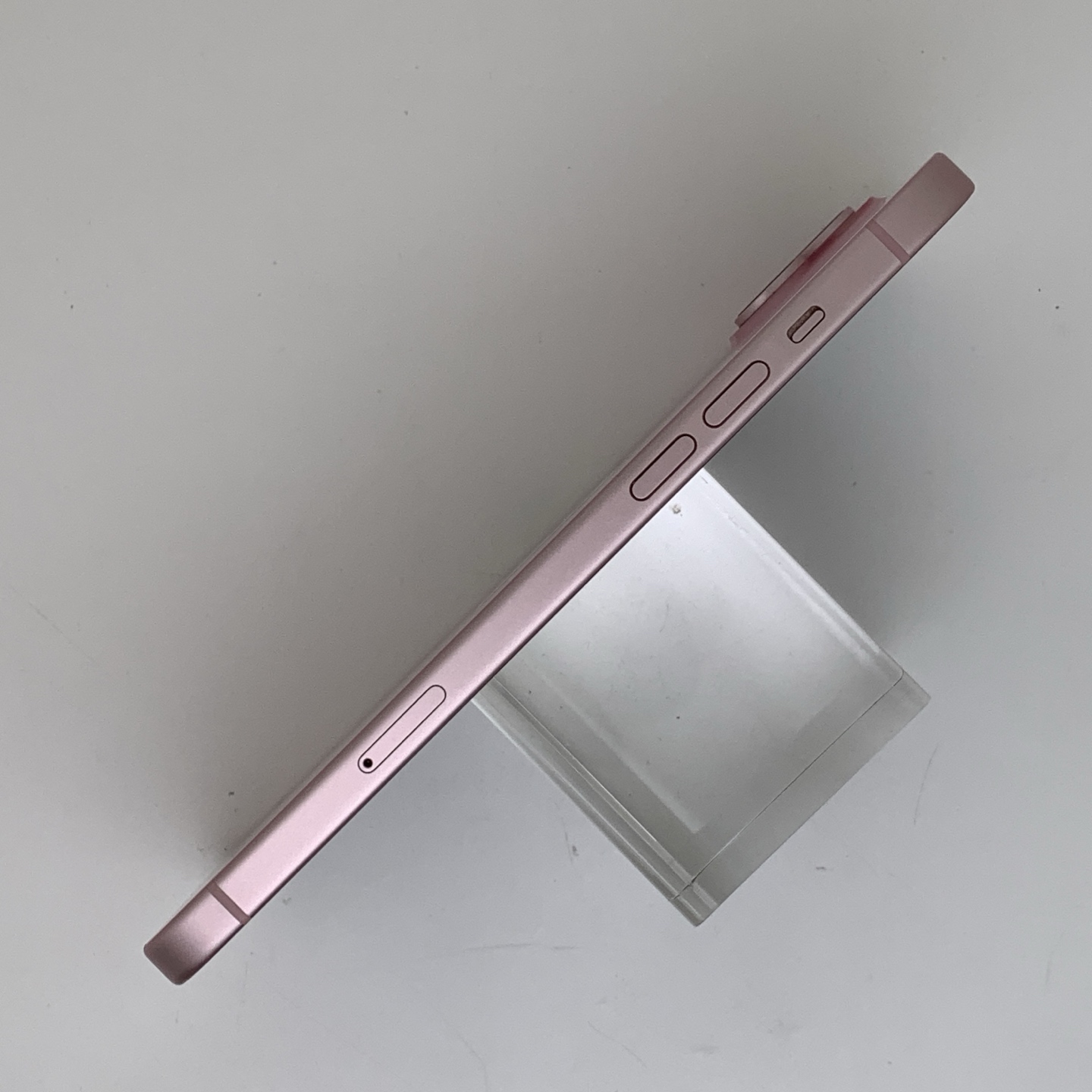 iPhone 15 Plus Pink, view 3