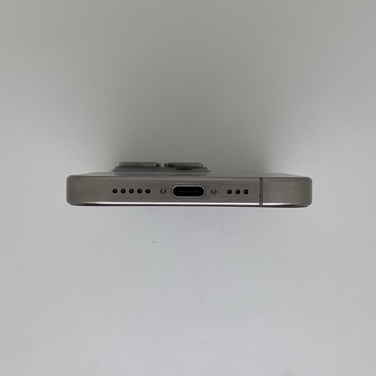 iPhone 15 Pro Natural Titanium, view 6