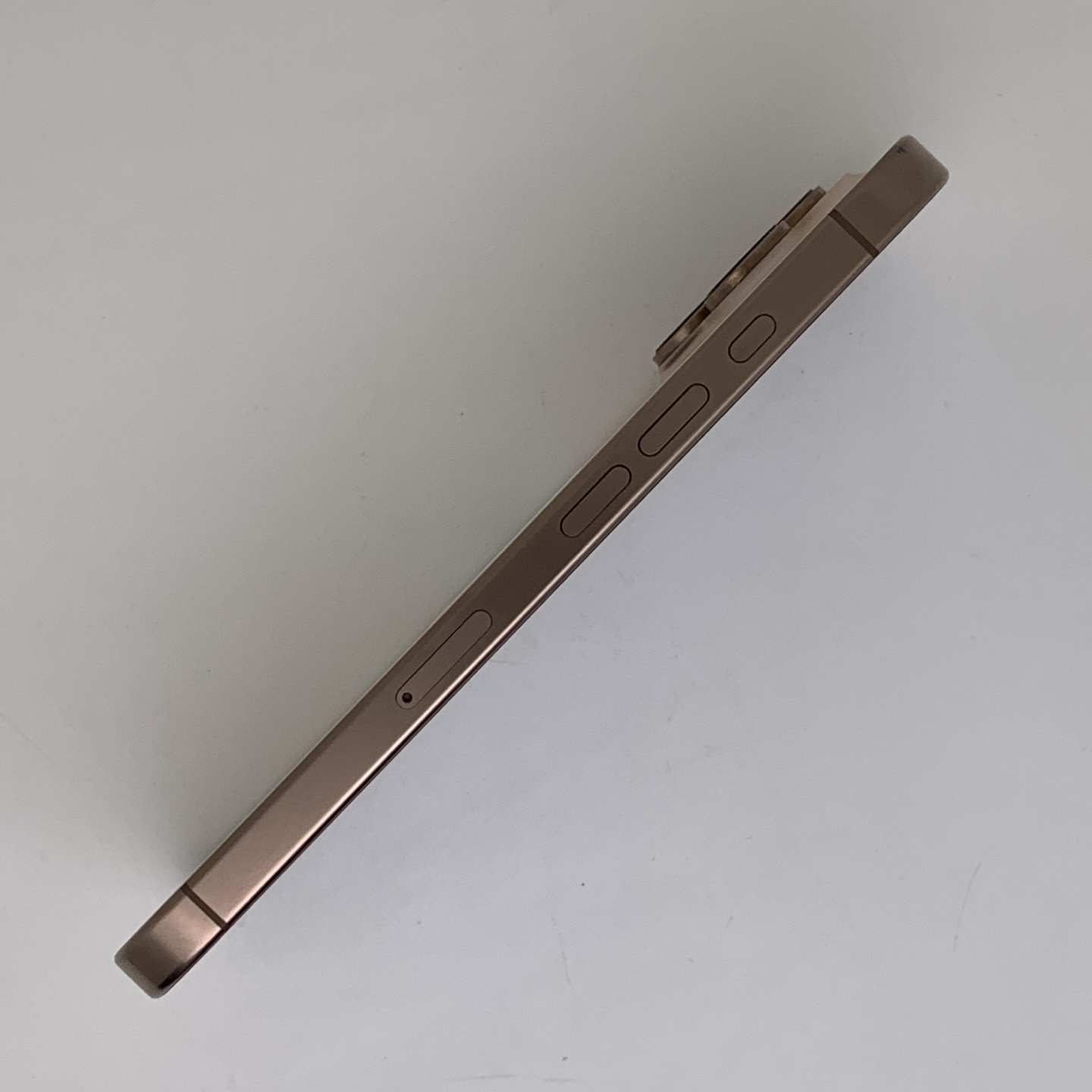 iPhone 16 Pro Desert Titanium, view 3