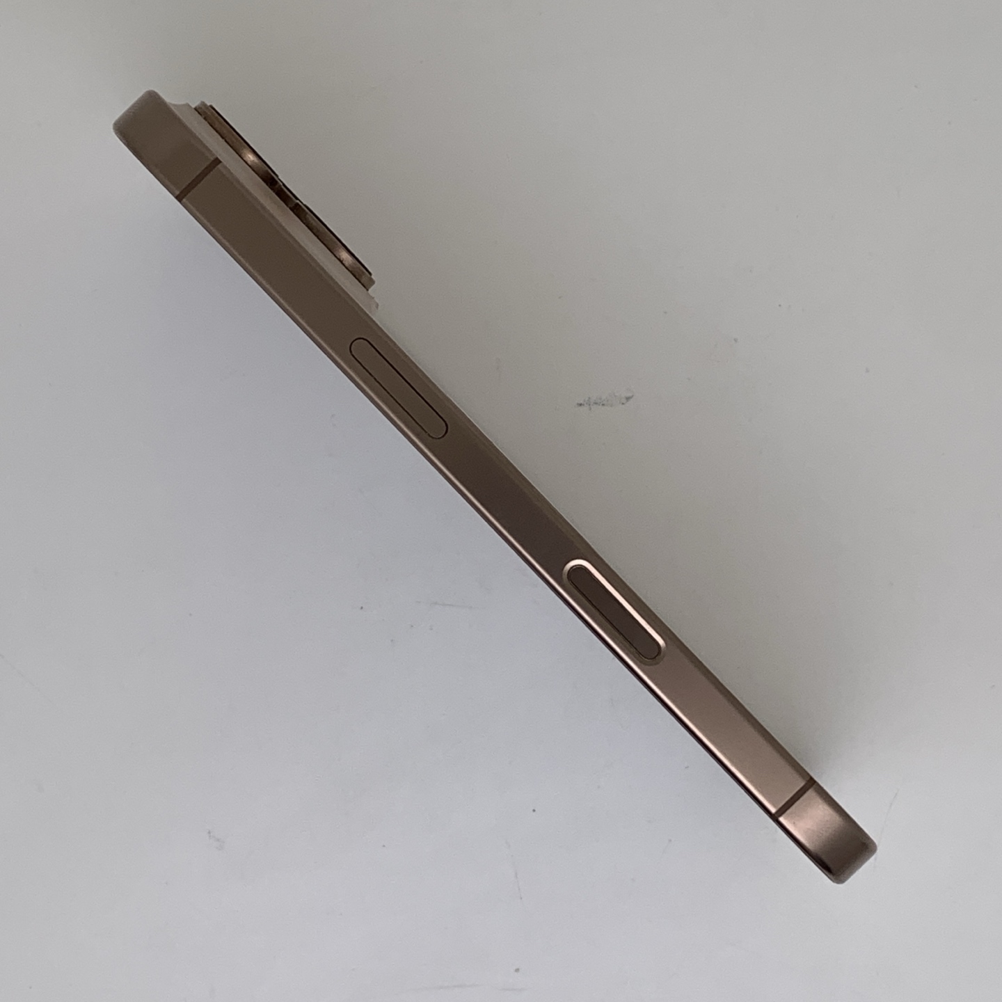 iPhone 16 Pro Desert Titanium, view 4