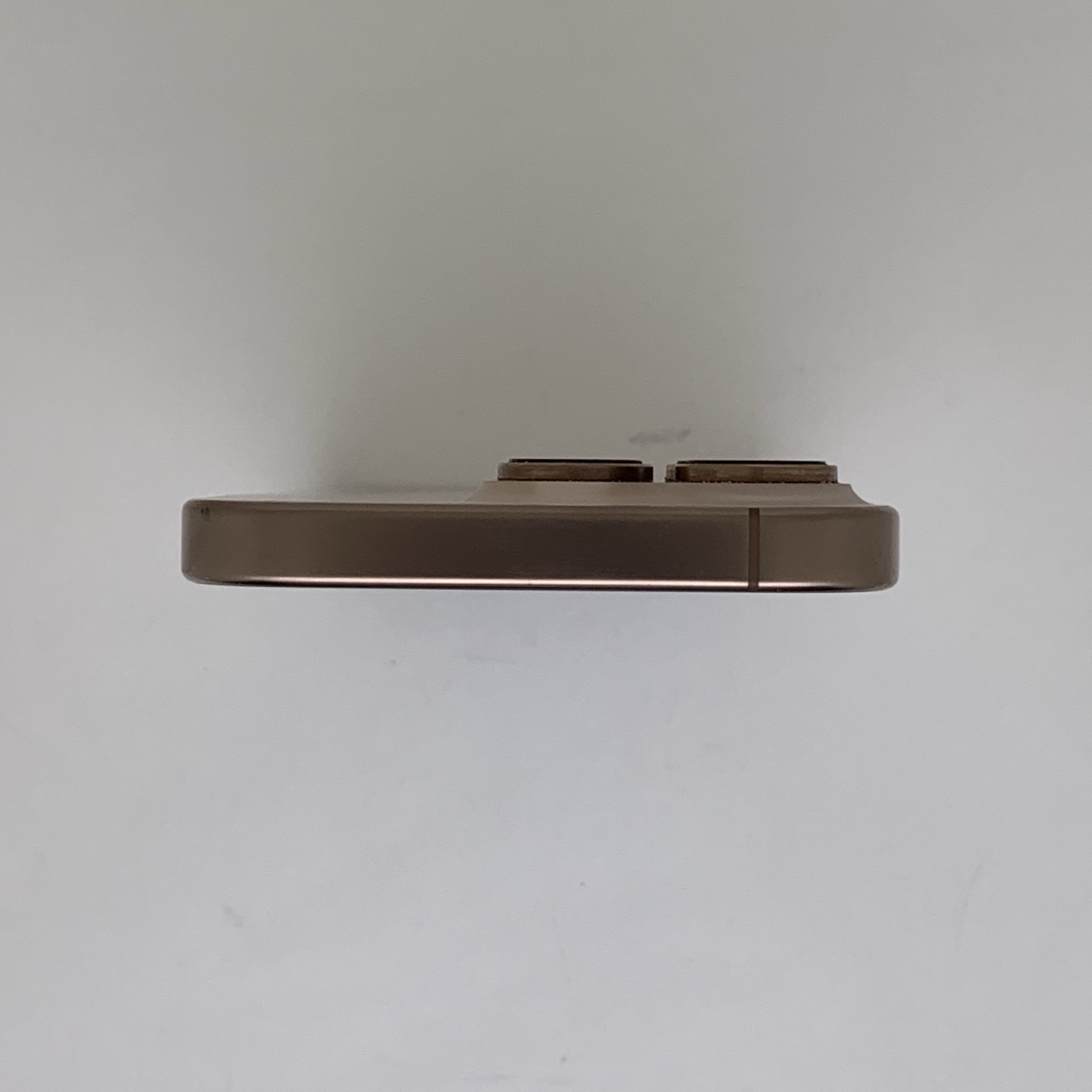 iPhone 16 Pro Desert Titanium, view 5