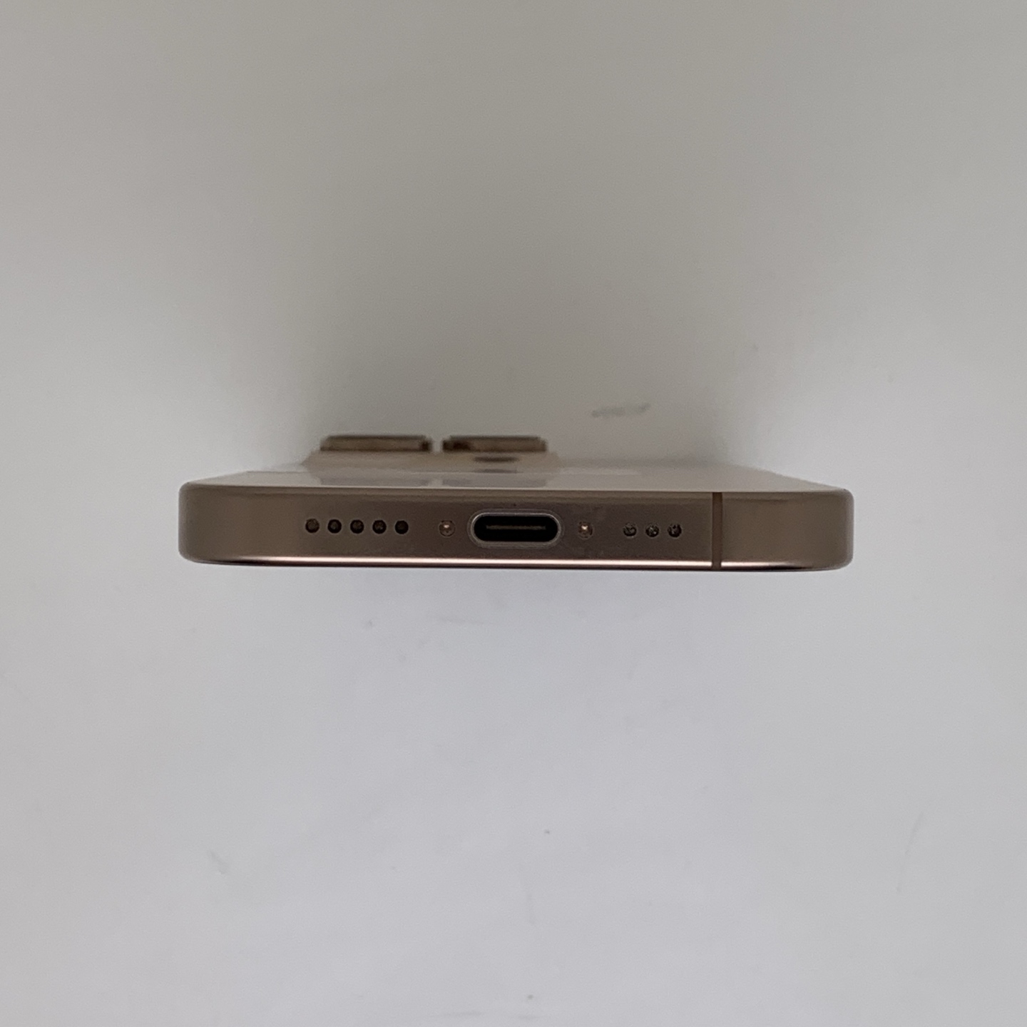 iPhone 16 Pro Desert Titanium, view 6