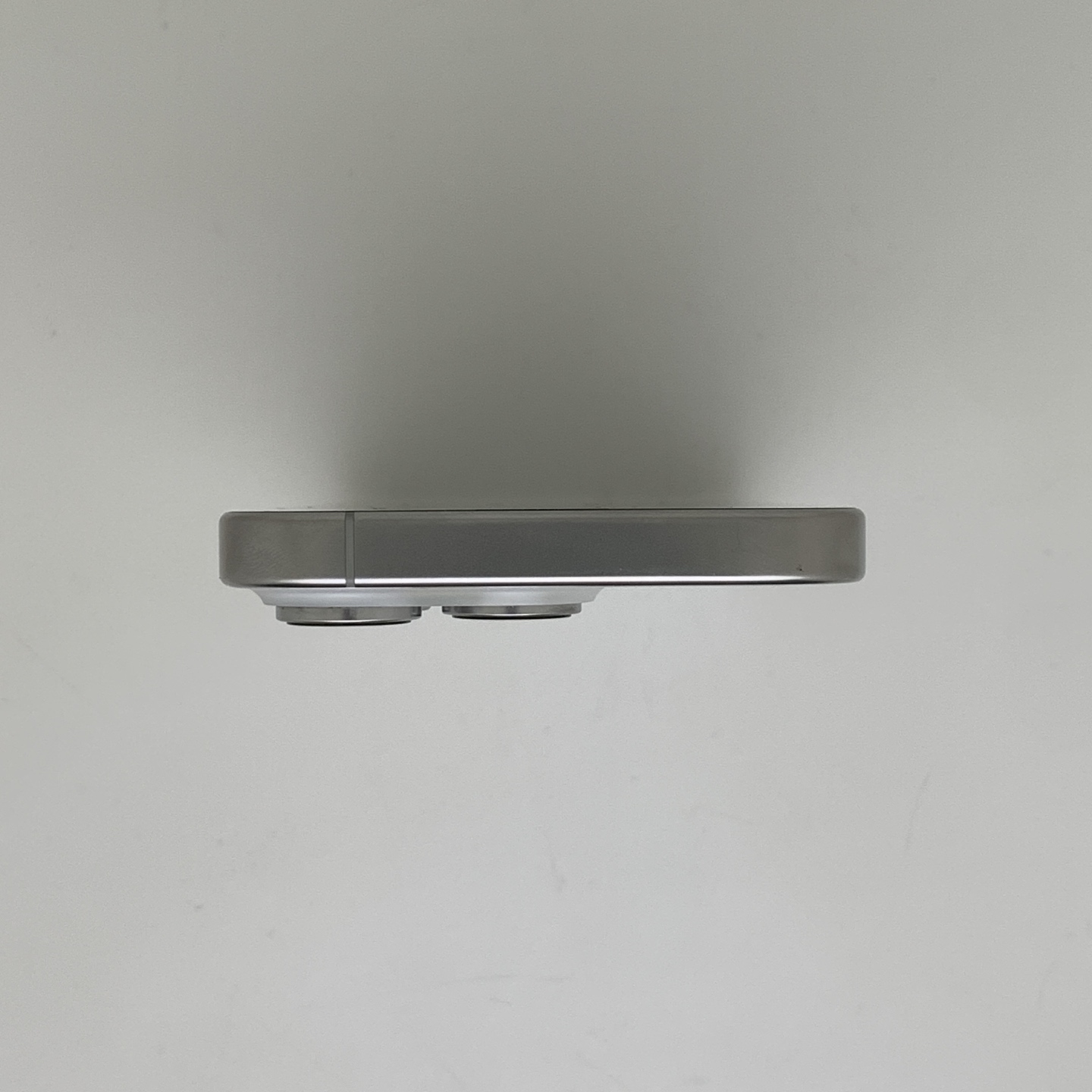 iPhone 16 Pro White Titanium, view 5