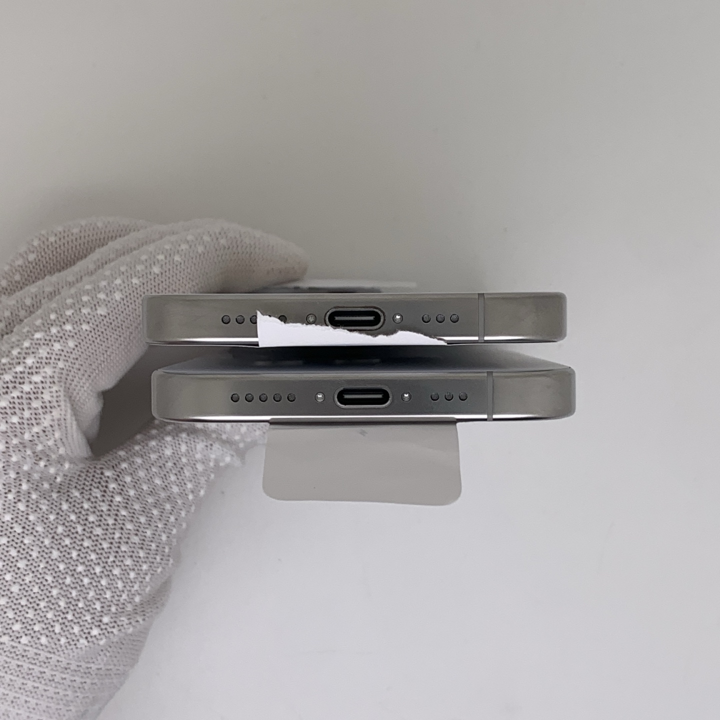 iPhone 16 Pro White Titanium, view 6