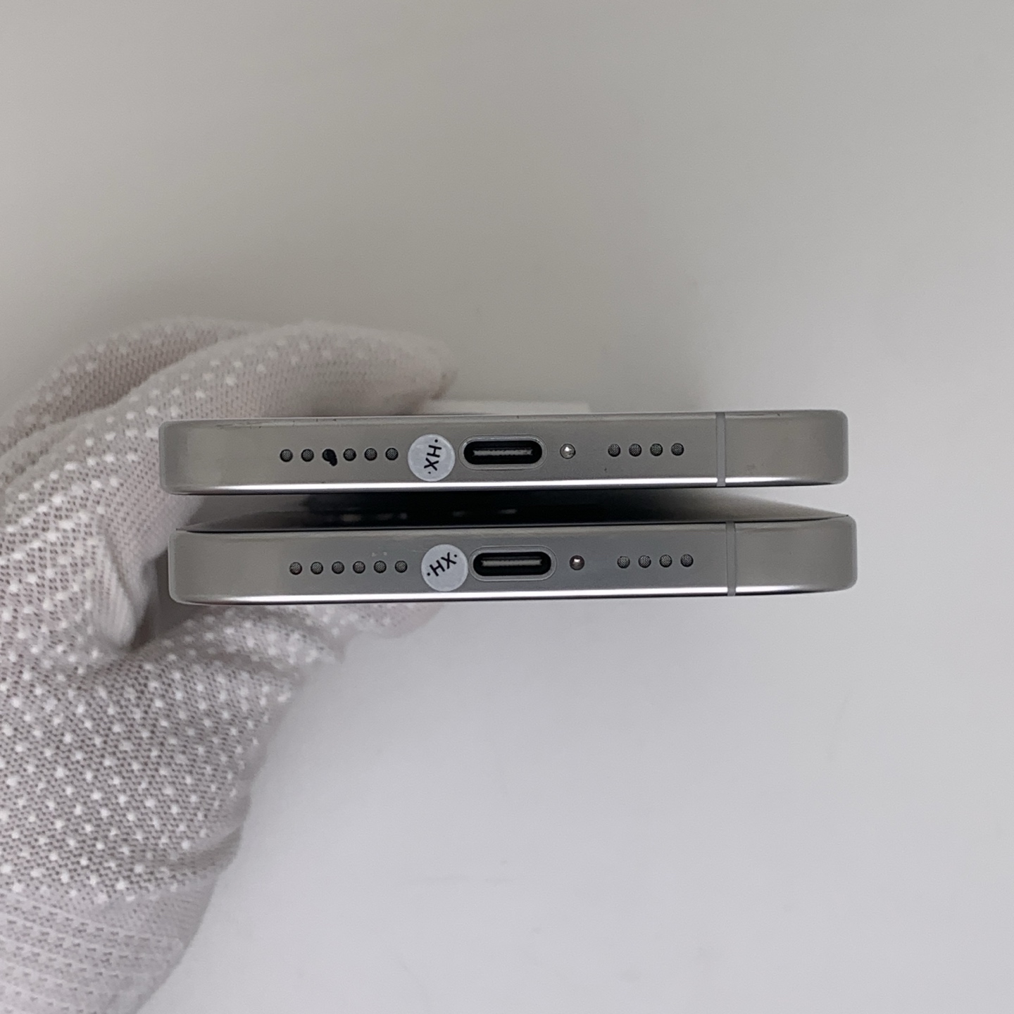 iPhone 16 Pro Max White Titanium, view 6