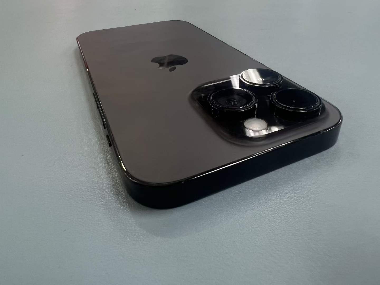 iPhone 14 Pro Space Black current batch photo 5