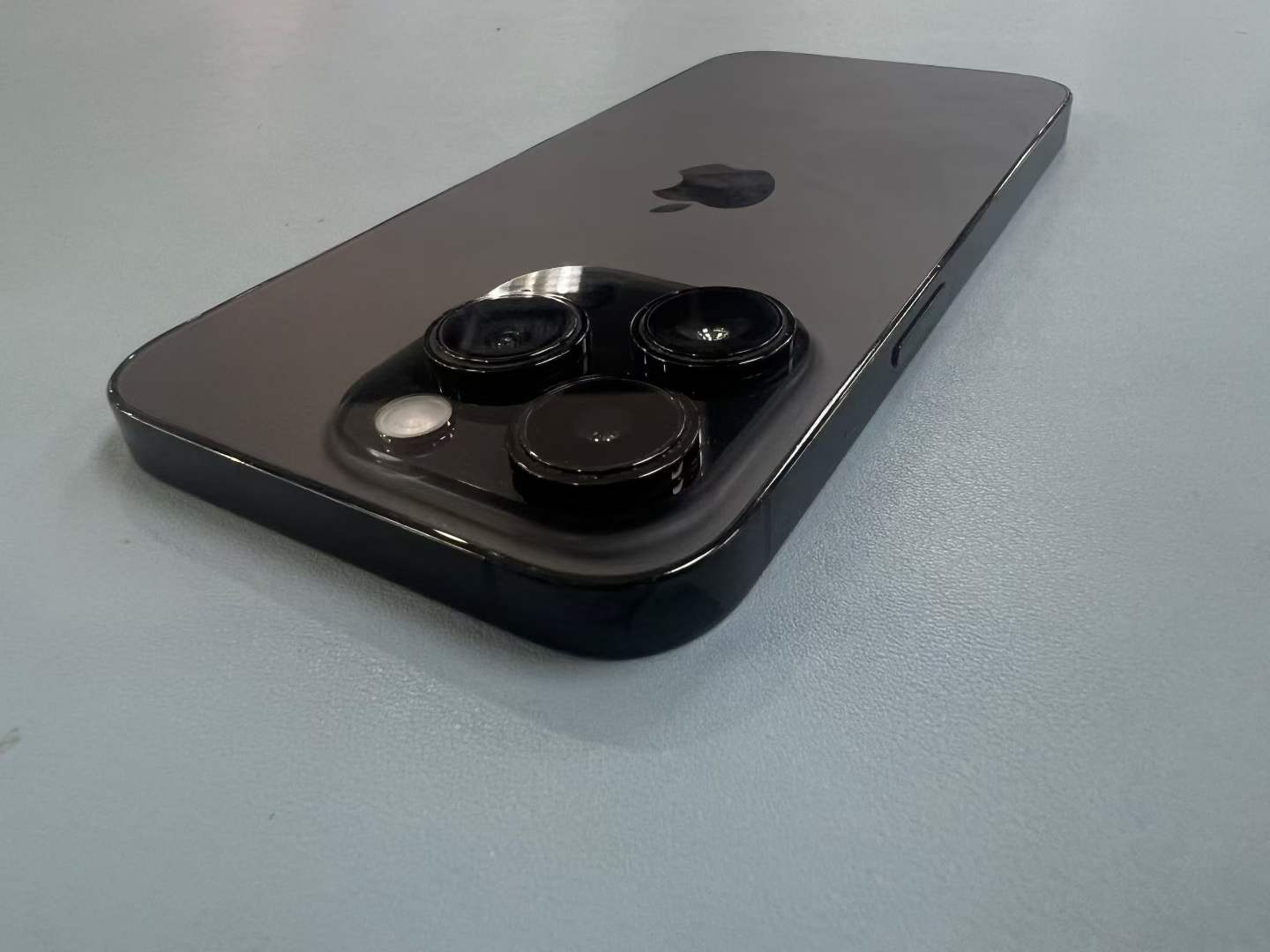 iPhone 14 Pro Space Black current batch photo 6